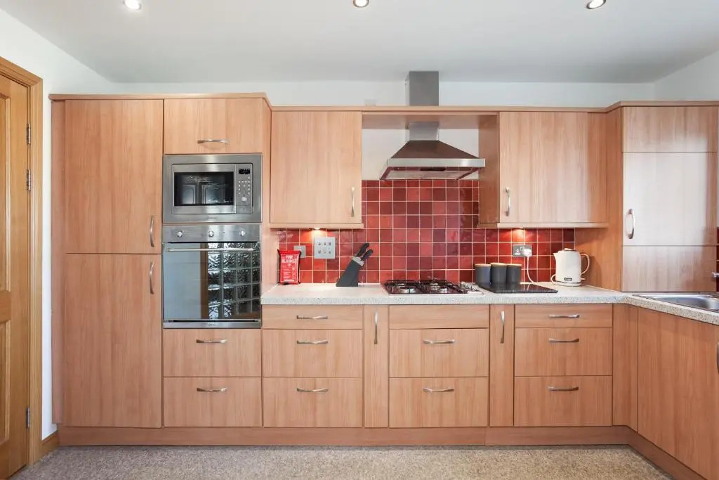 Executive Riverside 3 Bed Apartment