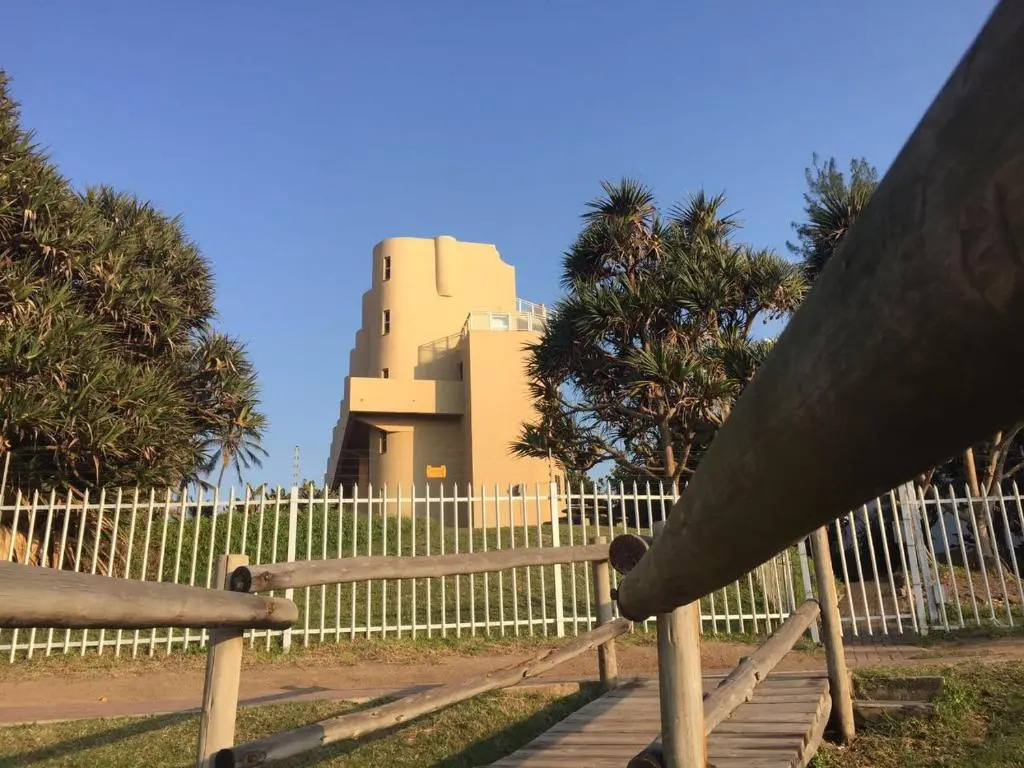 9 Casablance Ballito~Beach on your doorstep.