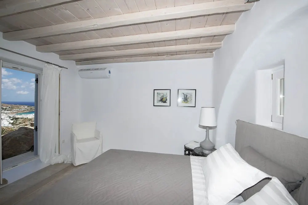 Villa Ammonite with heated pool by Diles Villas