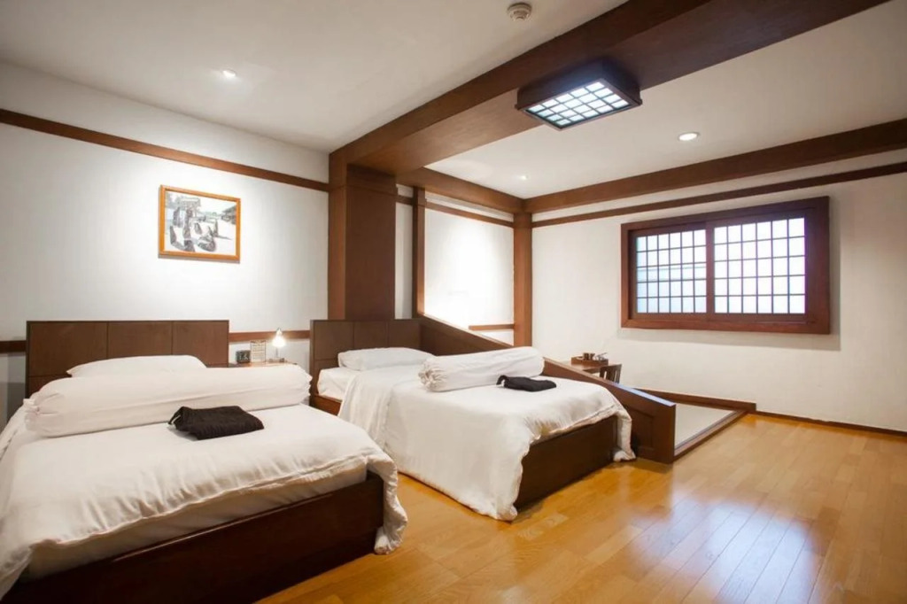 Kashiwaya Ryokan Thai Hotel