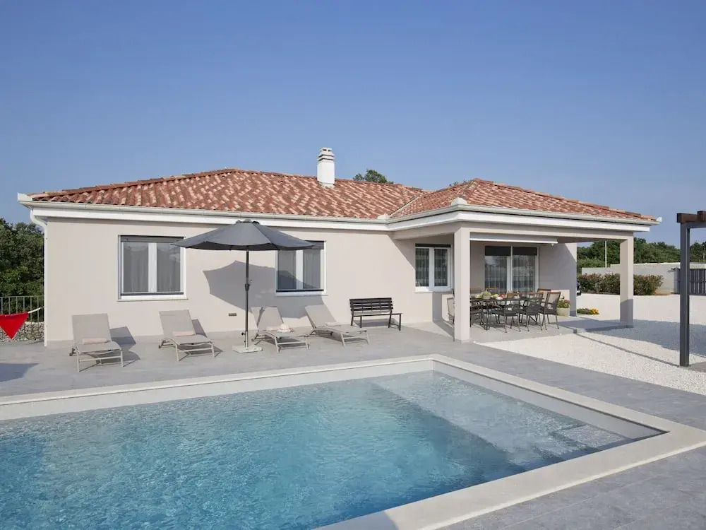 Villa in Kanfanar With Swimming Pool