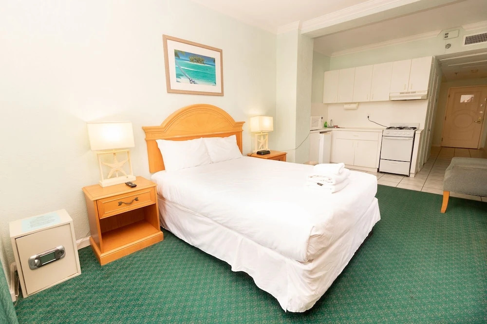 650 Studio Apartment Hollywood Beach