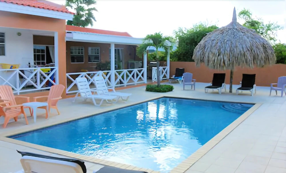 Curinjo Apartments