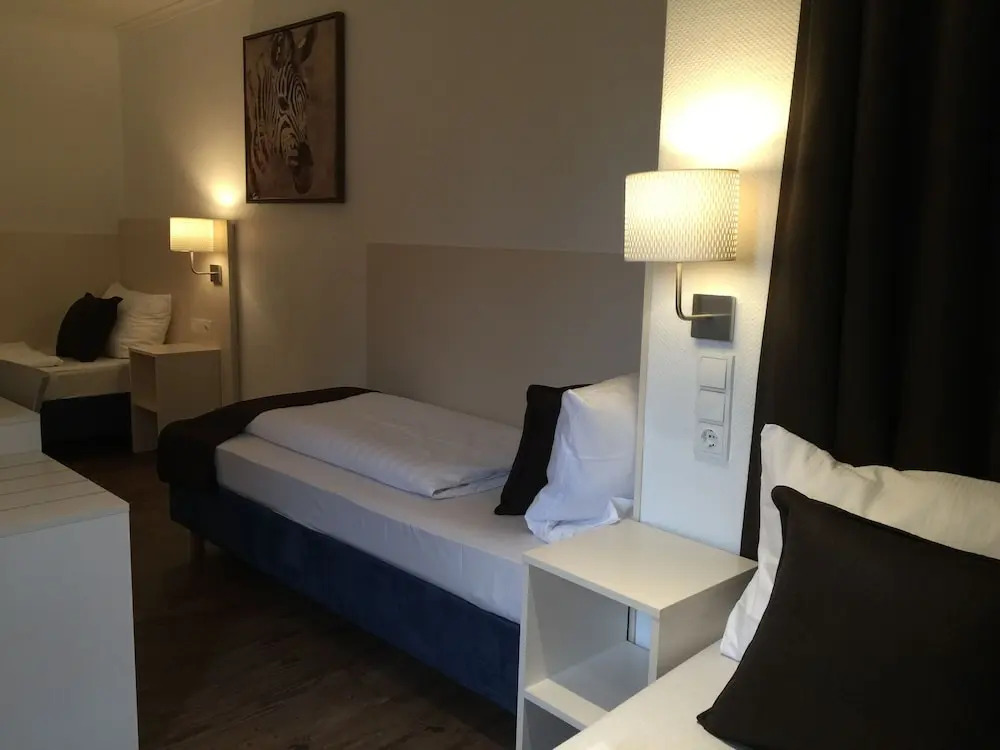 Lloyed Hotel