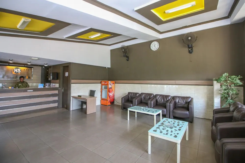 Airy Grage City Ahmad Yani 39 Cirebon