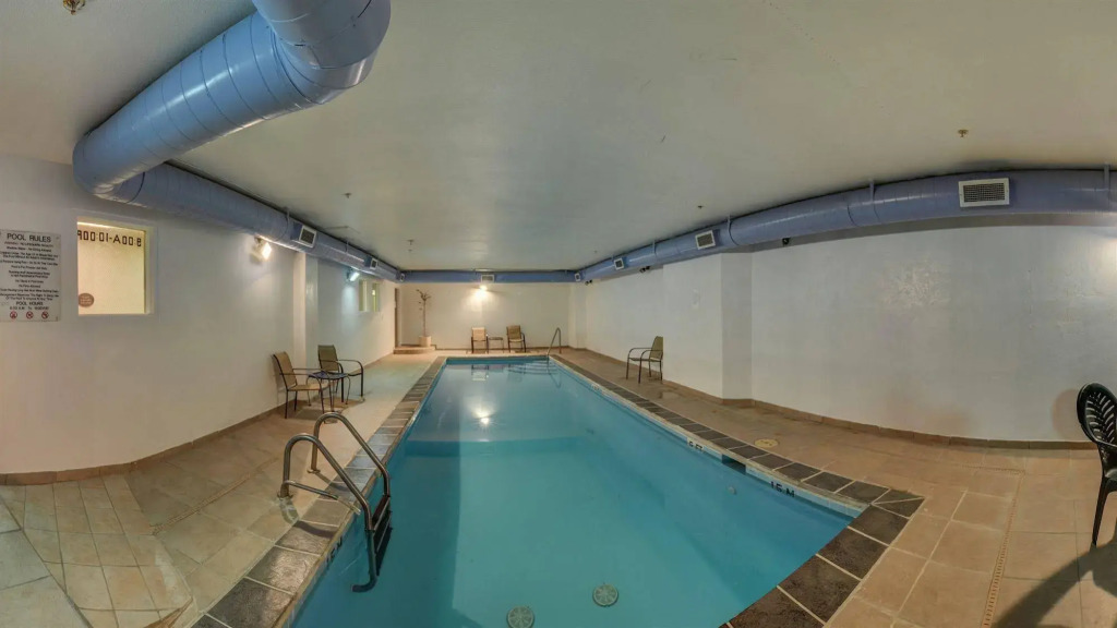 Days Inn by Wyndham Thornton