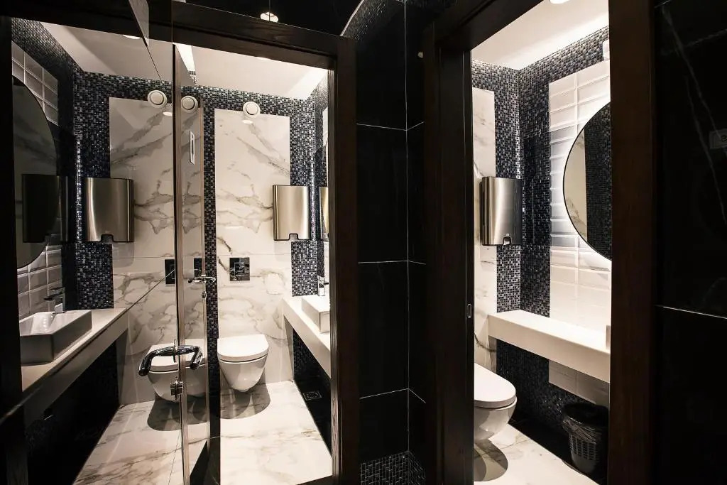 Sky Hotel