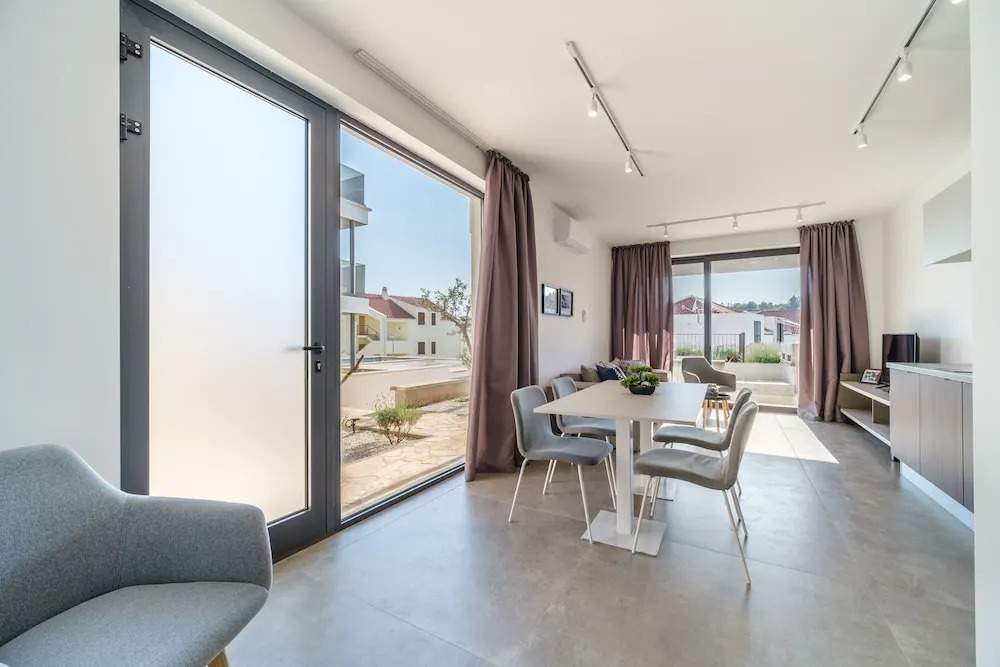 Sutivan Luxury Apartments