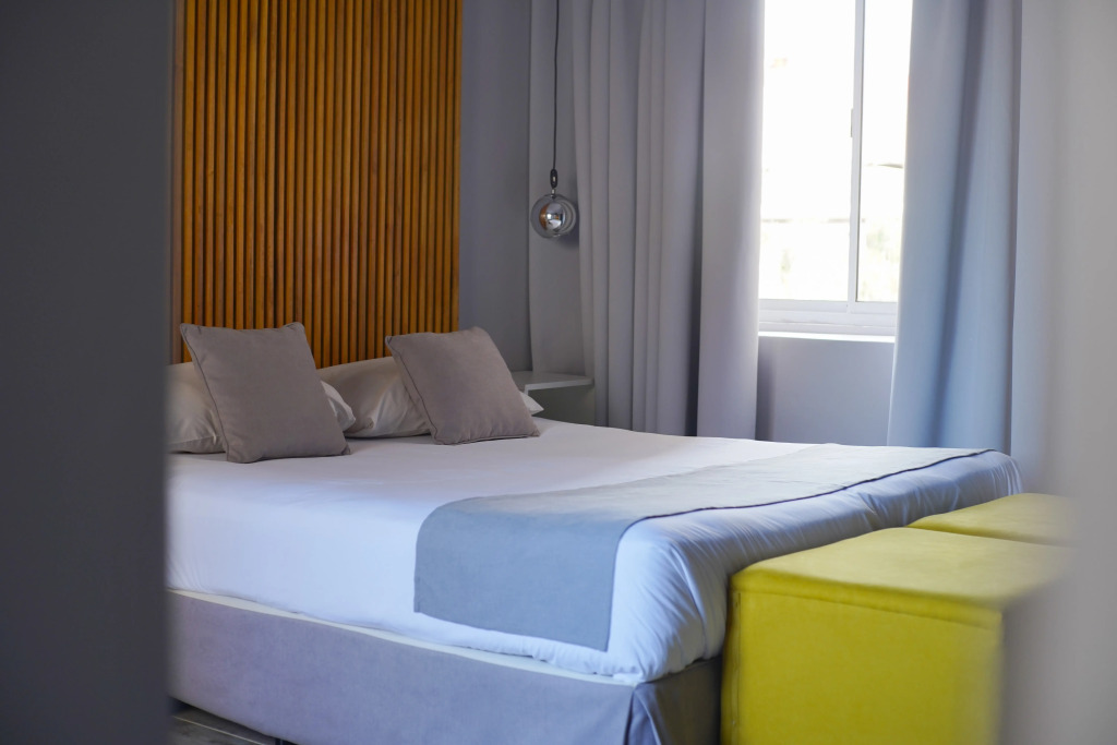 Hotel city