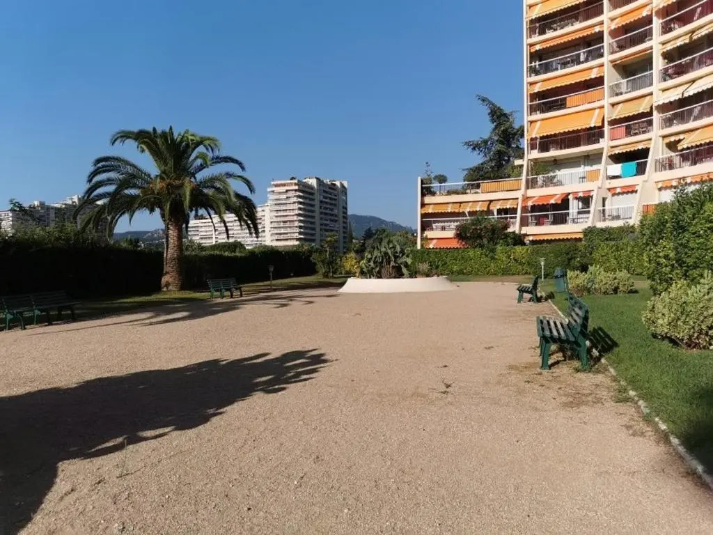 Appartement Mandelieu-la-Napoule, 2 pièces, 4 personnes - FR-1-609-60