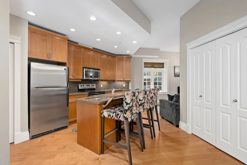 Heritage Conversion Family Condo in Downtown Victoria