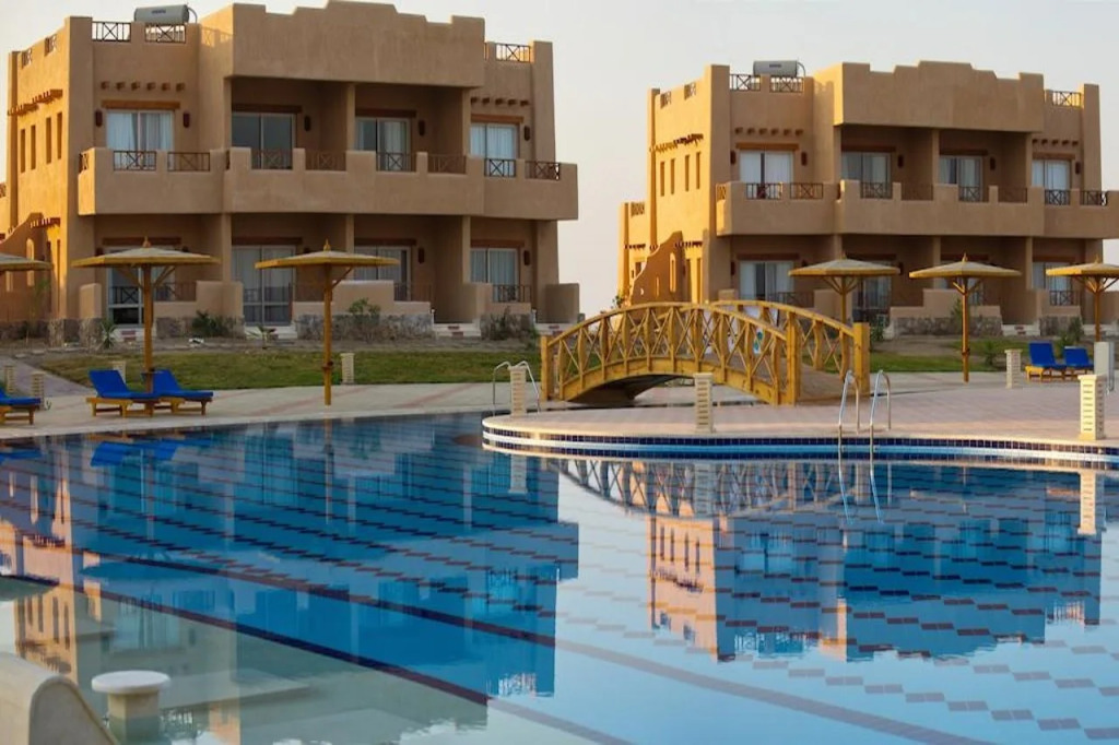 Laguna Beach Marsa Resort