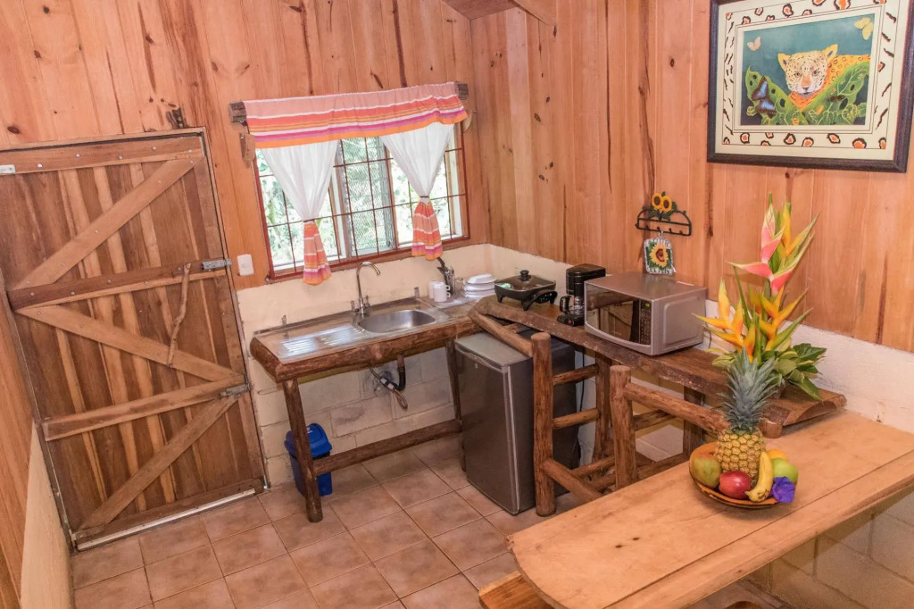 Arenal Oasis Eco Lodge & Wildlife Refuge