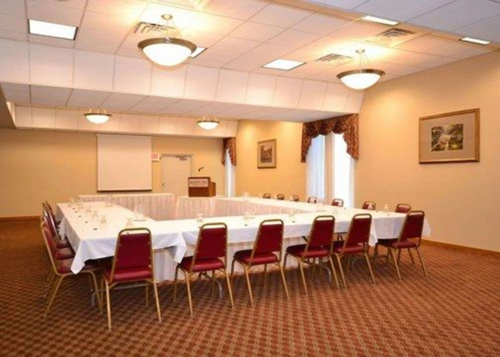 Quality Inn & Conference Center Franklin Downtown