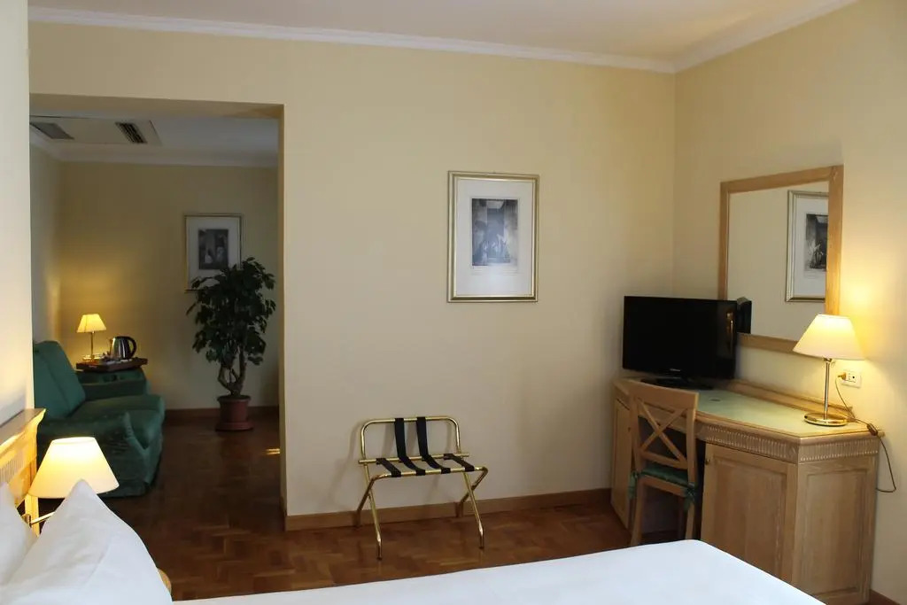 Ambassador Palace Hotel