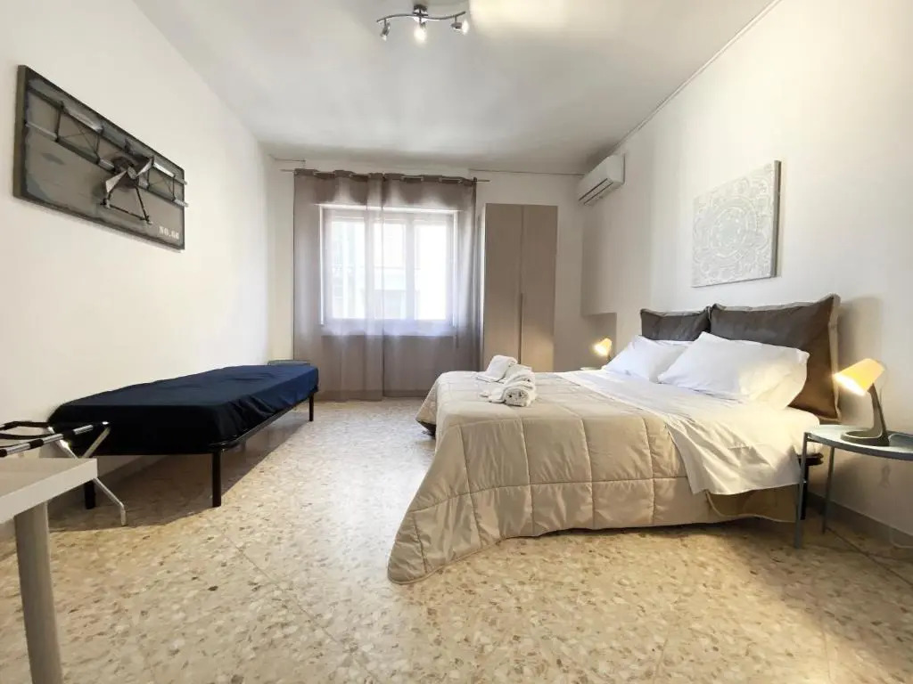 BARI ROOMS Central Station