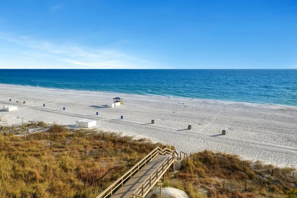 Majestic Beach Towers 2-404