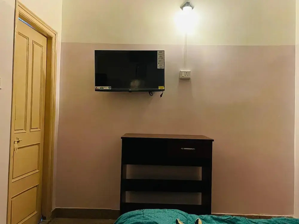Zivo Stays, Guest House, #best hotel in Hyderabad Budget Friendly