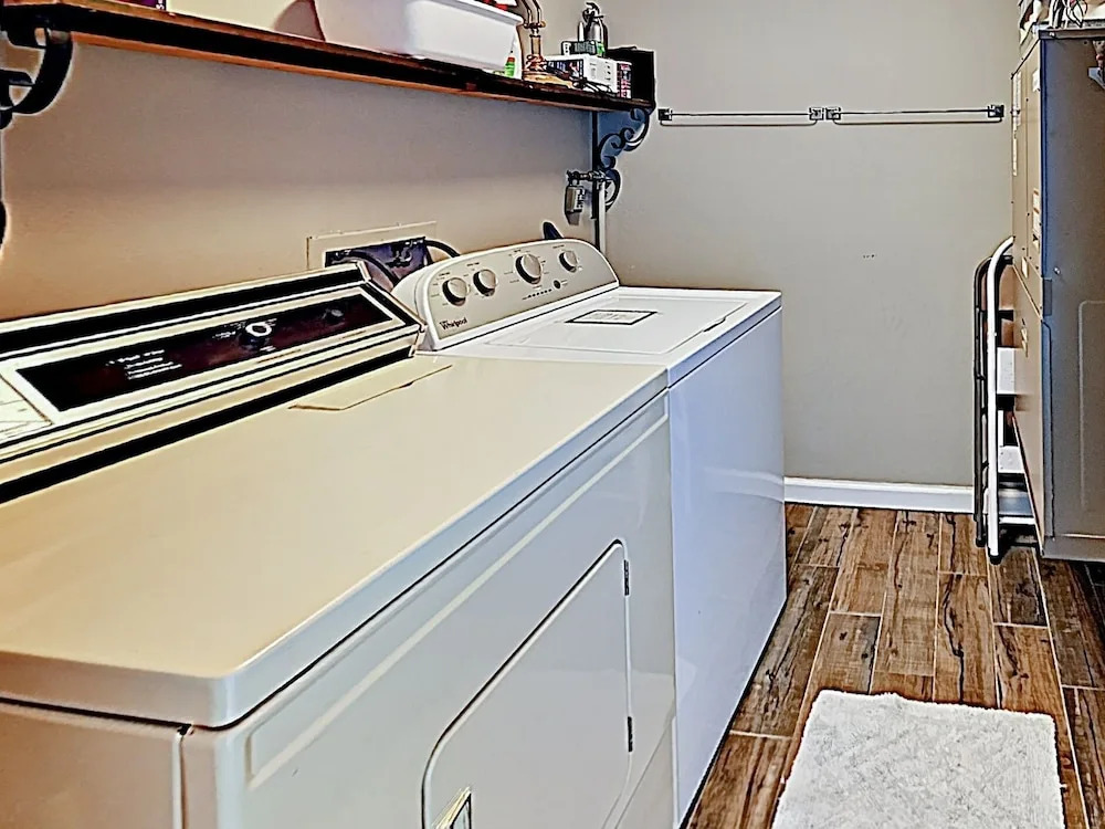 New Listing! Amazing Breakaway East Ocean 2 Bedroom Condo