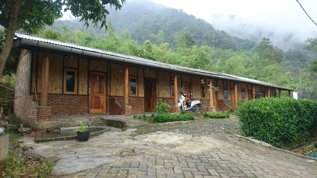 Penginapan Gambo