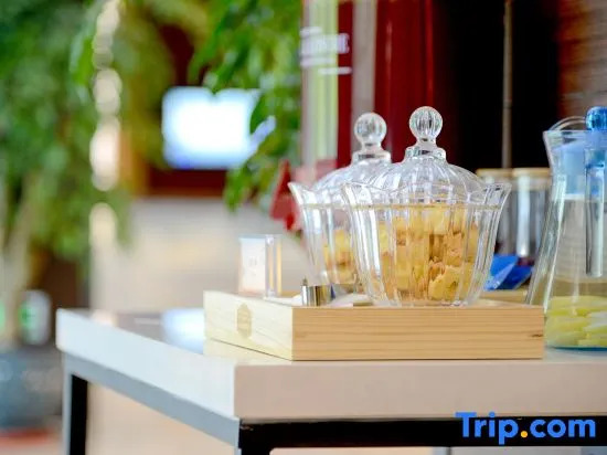 Hampton by Hilton Lhasa Najin Road