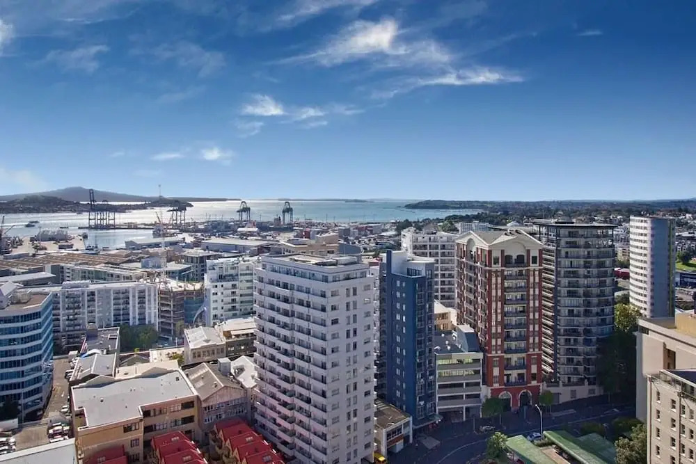 QV Penthouse Apt in the Connaught - 441