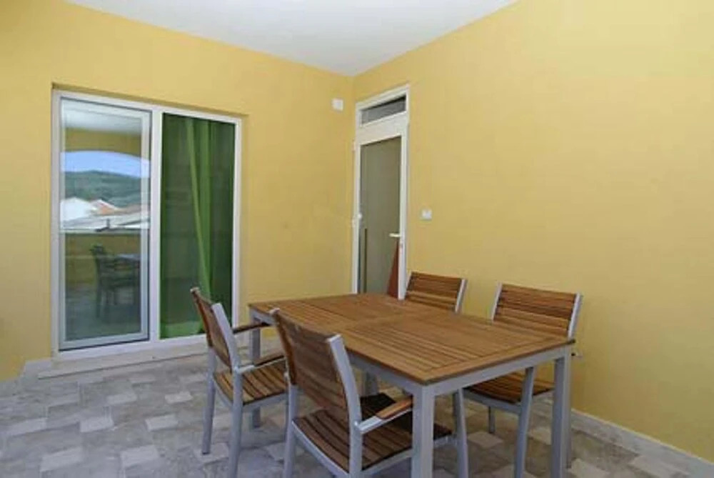 Apartment With 2 Bedrooms in Vela Luka, With Wonderful Mountain View,