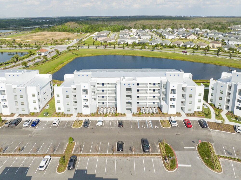 Stunning 2Bd Apto Close to Disney @ Storey Lake 105 3171