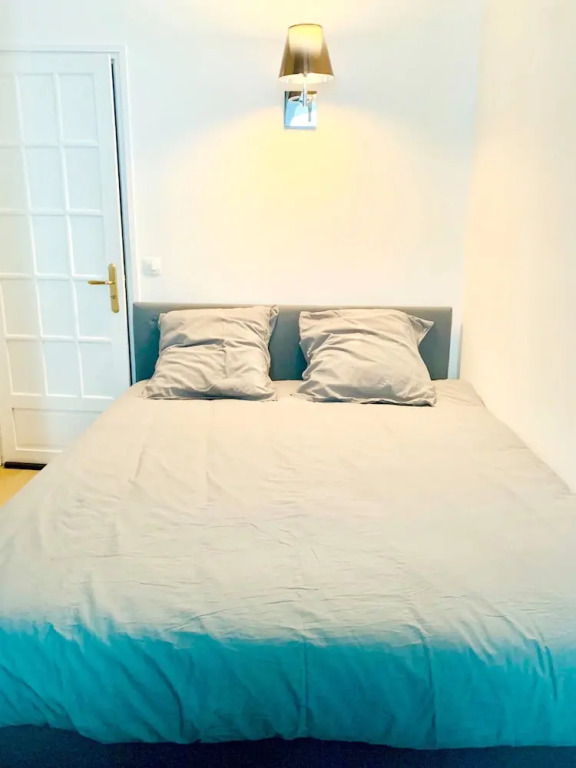 Apartment with 2 Bedrooms in Paris, with Balcony And Wifi