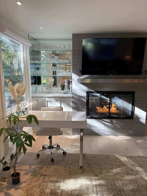Sierra Chalet - Home With Private Deck and Views