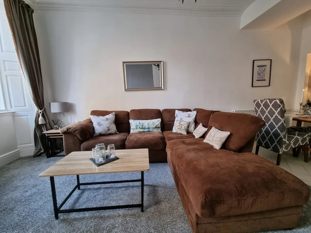 Rose Apartment 2-bed Apt Town Centre Ayr