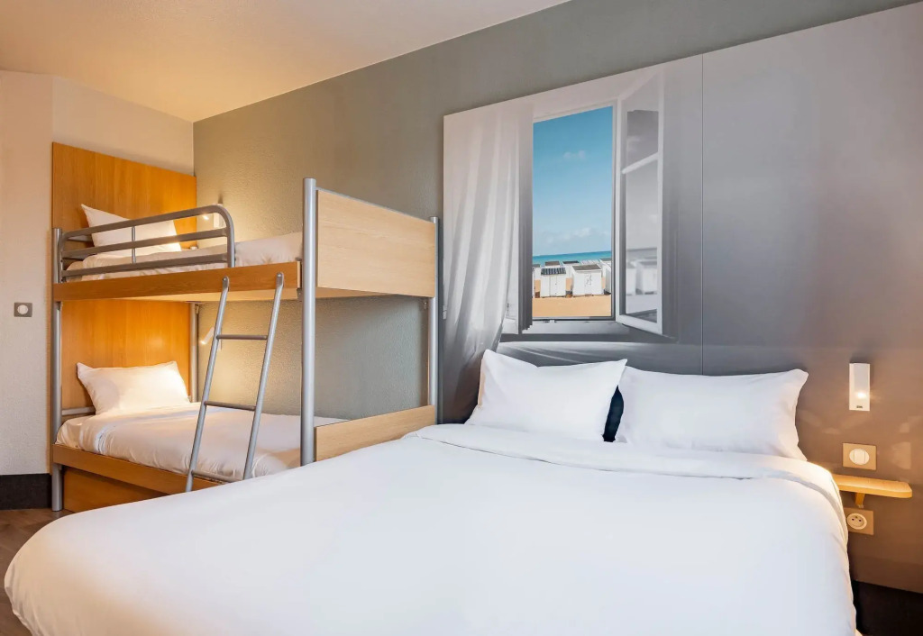 B&B HOTEL Calais Centre St Pierre