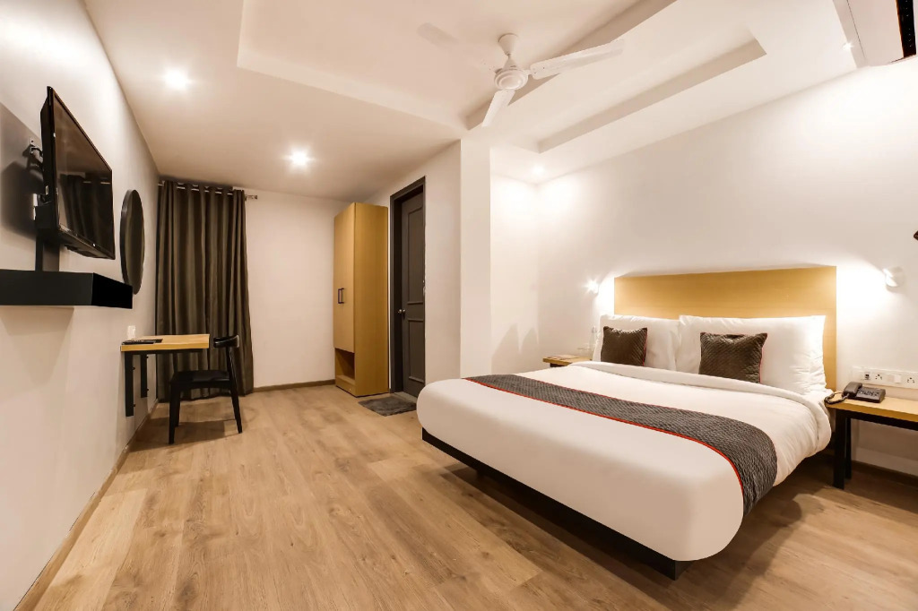 FabHotel PP Residency