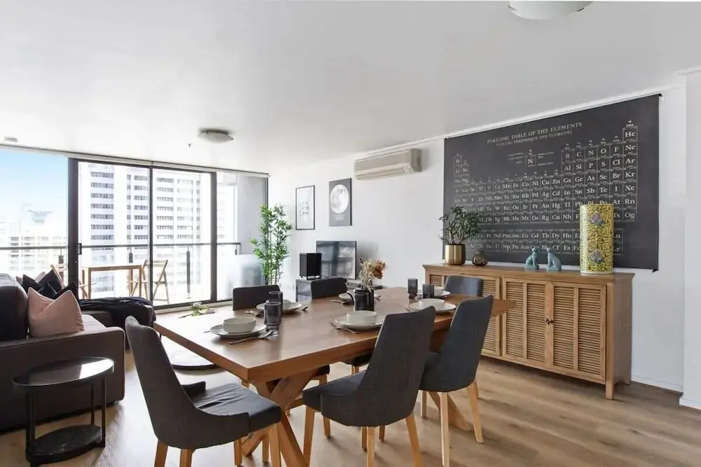 A 3BR Apt Next to Southern Cross, Free Parking