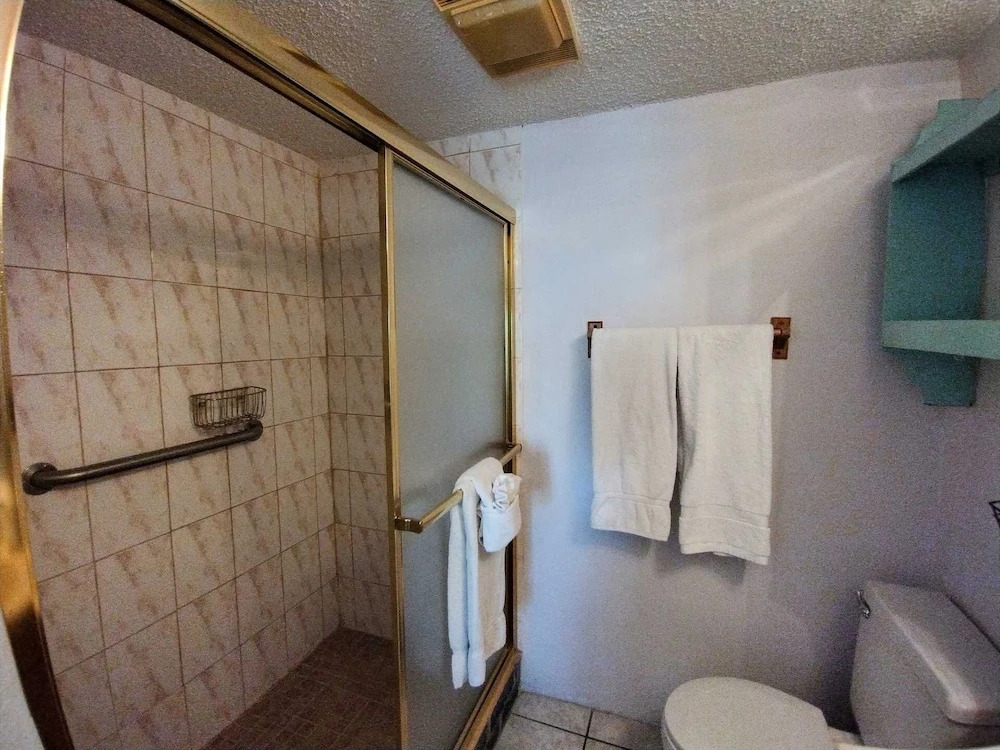 Surfside I 206 Minium 2 Bedroom Condo by RedAwning