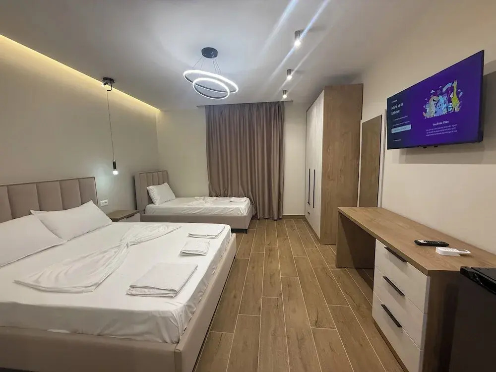 Kalpazo Rental Hotel Tommy Durres