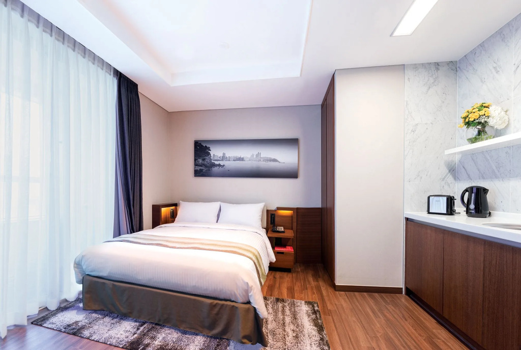 Felix by STX Hotel & Suite
