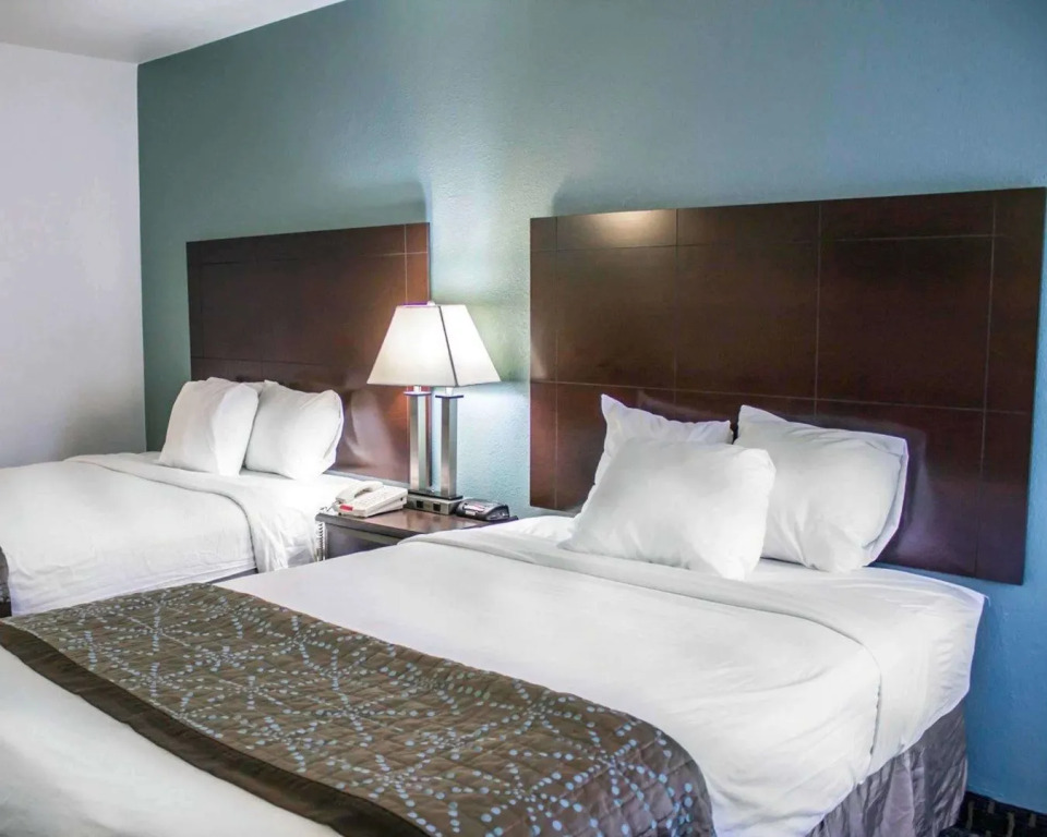 Copley Inn & Suites By OYO Akron OH