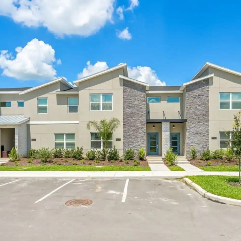 Families Deluxe Dream Vacation 10 min From Disney