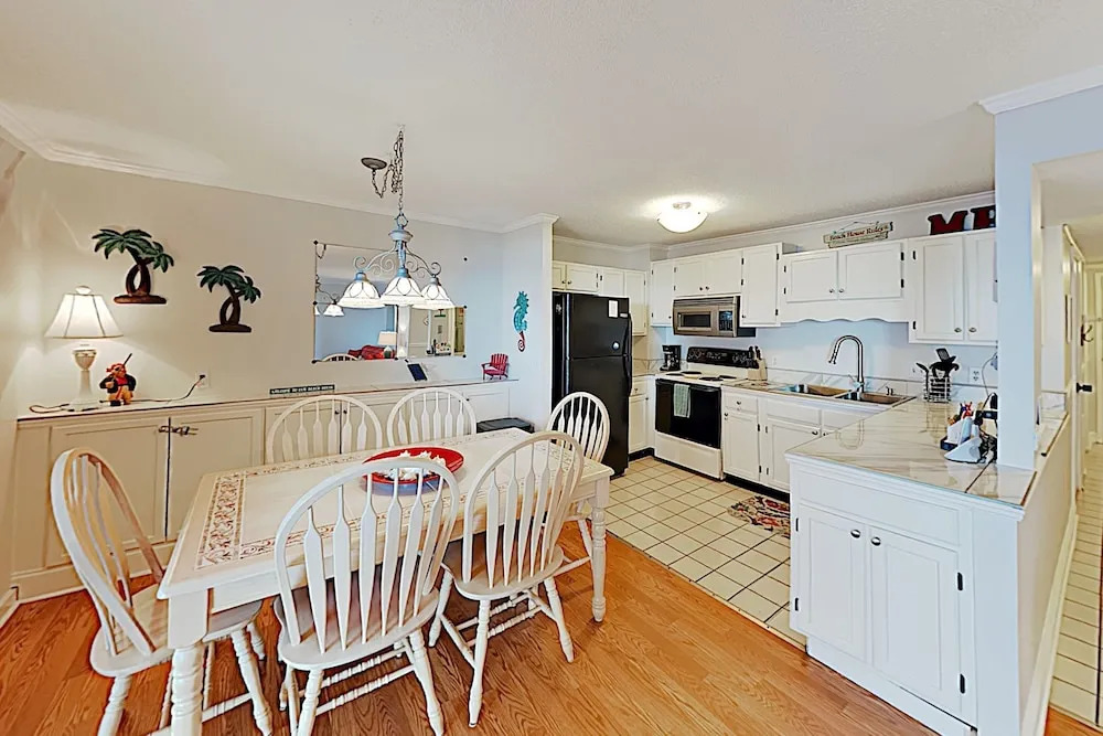 5905 South Kings Highway Condo #514b 2 Bedrooms 2 Bathrooms Condo