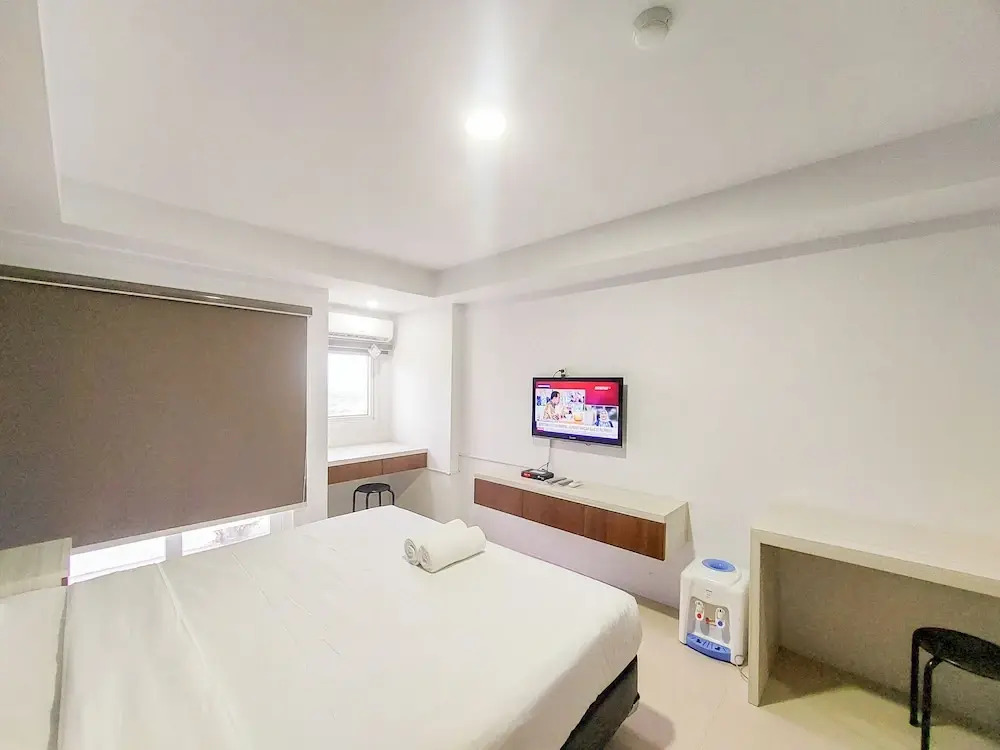 Good Deal And Homey Studio Apartment At Mansyur Residence