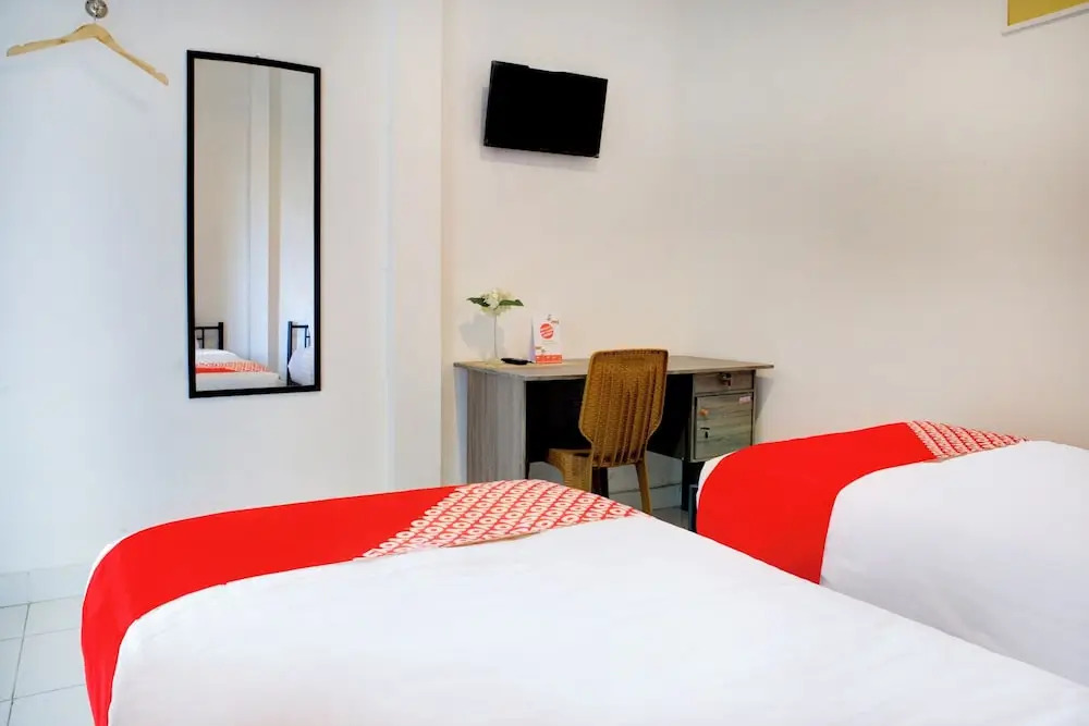 Wisma Yani Syariah by OYO Rooms