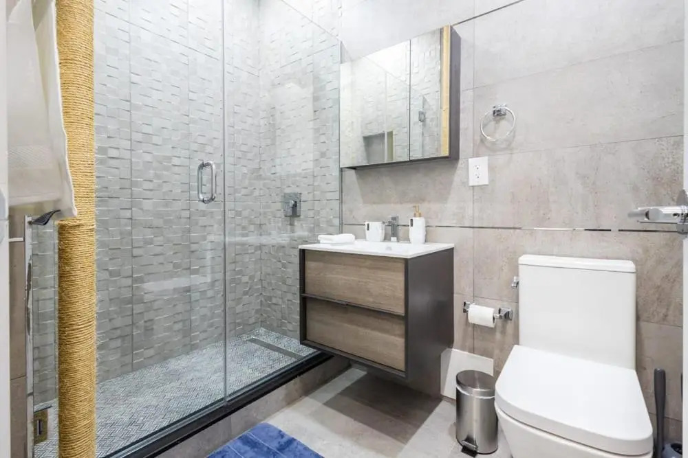 317-1a New Modern 1BR W D Walk to Central Park