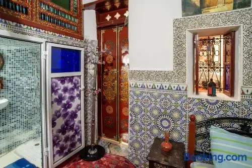 Dar Enouiina