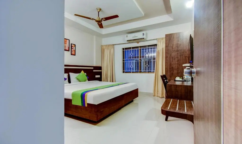 Treebo Primeland Suites