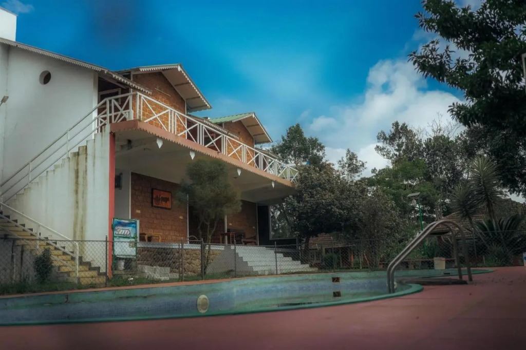 Eletaria Resort