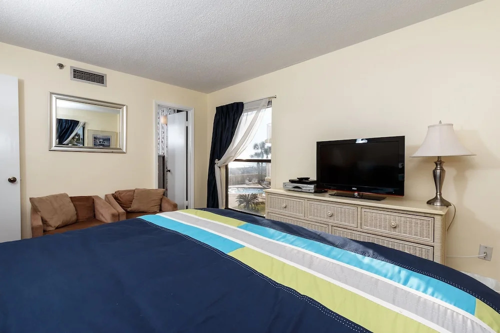 Gulfside 203 - The Sandbar Escape