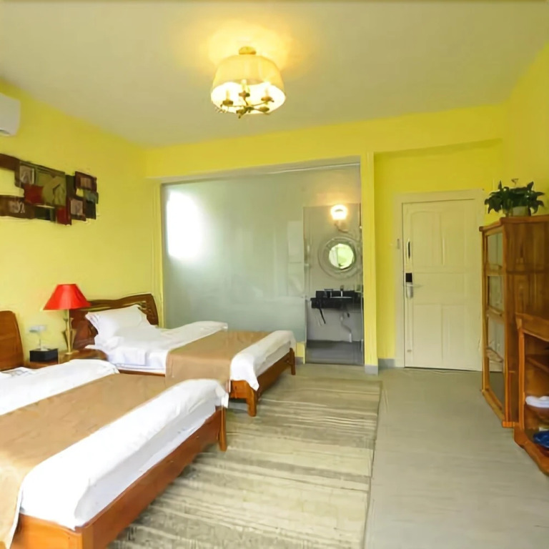 Xifeng Shouma Theme Hotel