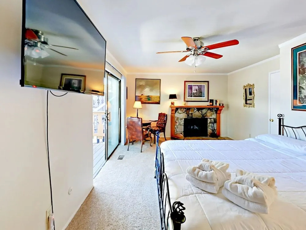 3294 Pine Hill Rd Home 3 Bedrooms 2 Bathrooms Home