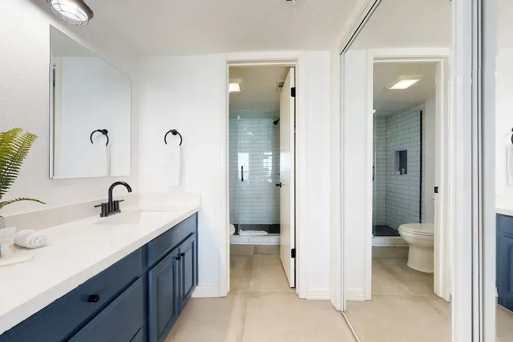 3BR w/ Wraparound Balcony: Suntide III - Unit 901